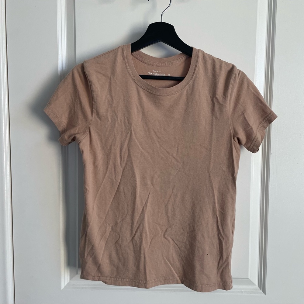 Women's Abercrombie & Fitch Relaxed Tee Nude